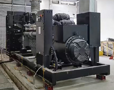 小鹏汽车项目（帕金斯配UED官网1250KVA发电机）